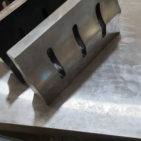 Design and manufacture of ultrasonic horn